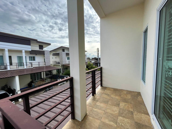 Duplex Townhouse For Rent Or Sale In Sankamphaeng - PC-SANK001