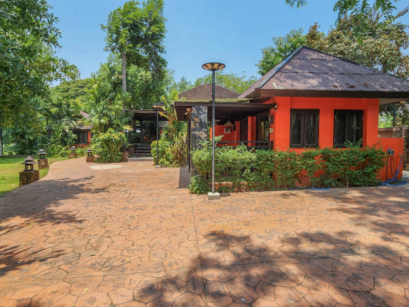 Resort For Sale or Rent In Saraphi, Chiang Mai - PC-SP004