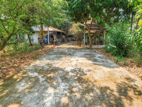 Land For Sale In San Kampang, Chiang Mai - PC-SANK005