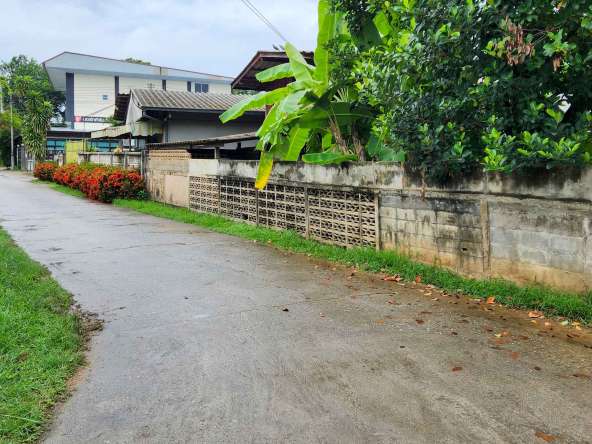 Warehouse For Sale-Off The Super Highway In Chiang Mai - PC-MCM011