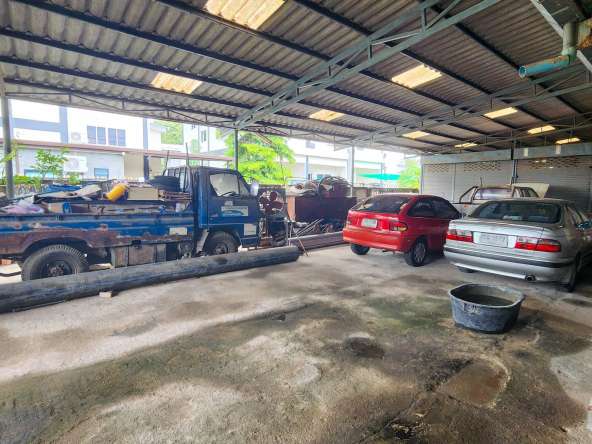 Warehouse For Sale-Off The Super Highway In Chiang Mai - PC-MCM011