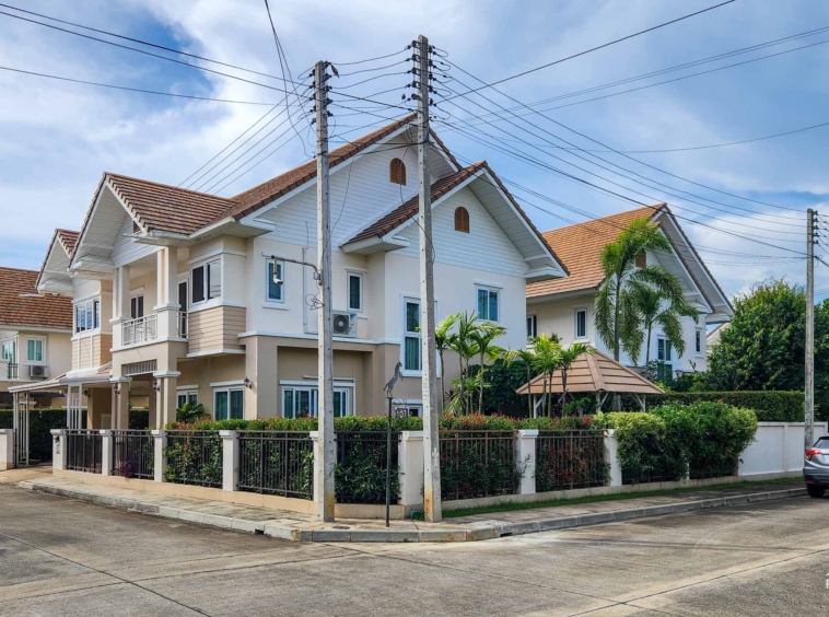 House For Sale In The Esteem San Kamphaeng Chiang Mai - PC-SANK006