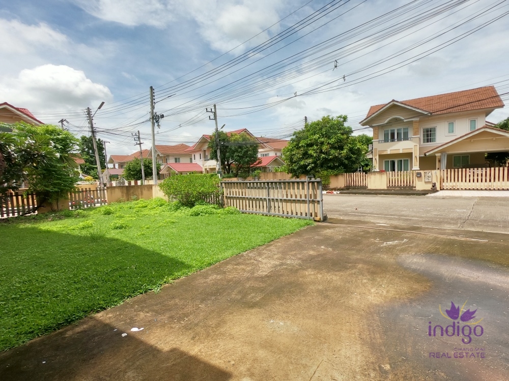 Special Price! 3 Bedroom house for sale at Moo Baan San Saran 1