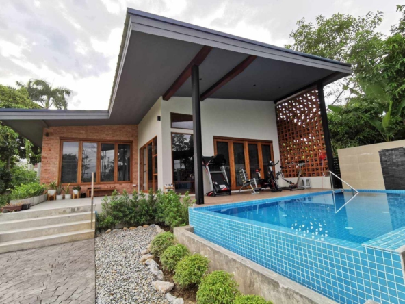 Beautiful Pool Villa For Rent And Sale in Saraphi -IRE-IREPVS009