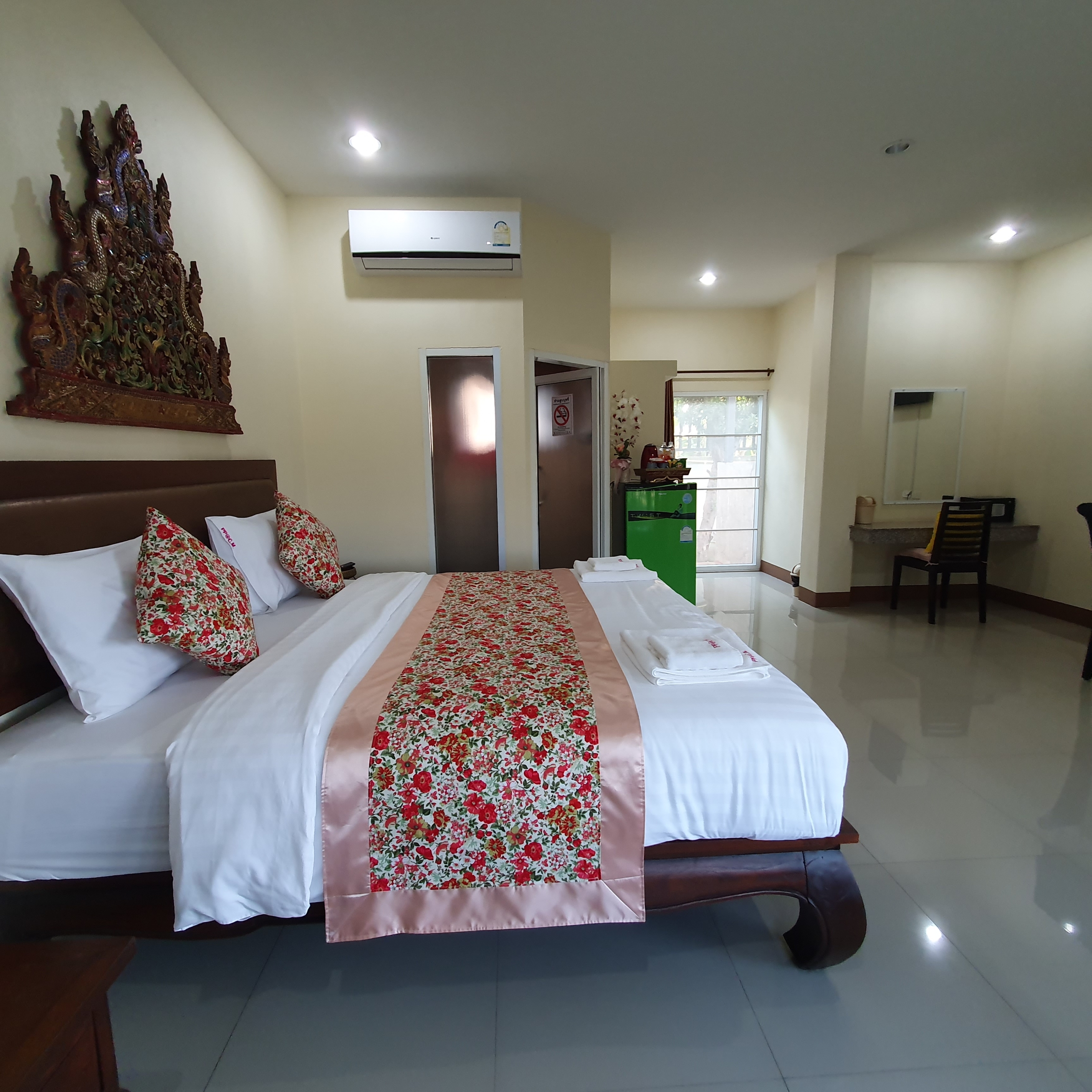 Comfortable Hotel For Sale in Chiang Mai