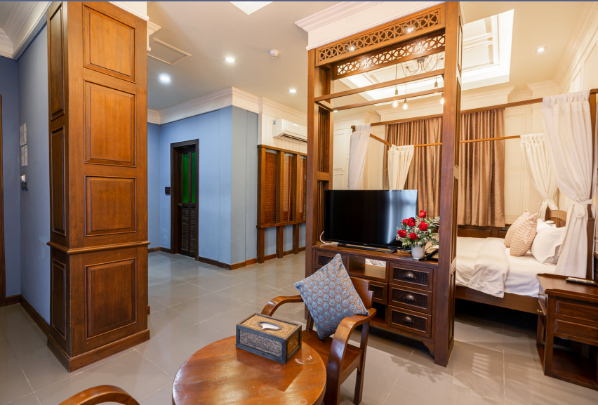 Impressive Four-Star Hotel for Sale in Chiang Mai - Prime Location.-CMP-311