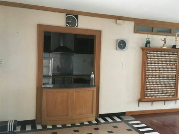 A duplex unit for sale in Wat Gate