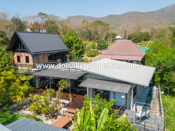 Doi Saket-DSP-(HS365-06) Beautifully-Designed 4-Bedroom Modern Home with 2-Bedroom Guest House for Sale in Luang Nuea