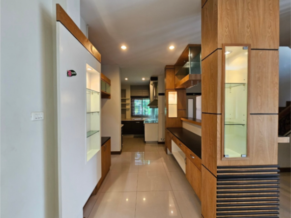 Spacious 3 Bedroom House for Sale in Chai Sathan