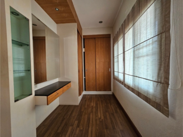 Spacious 3 Bedroom House for Sale in Chai Sathan