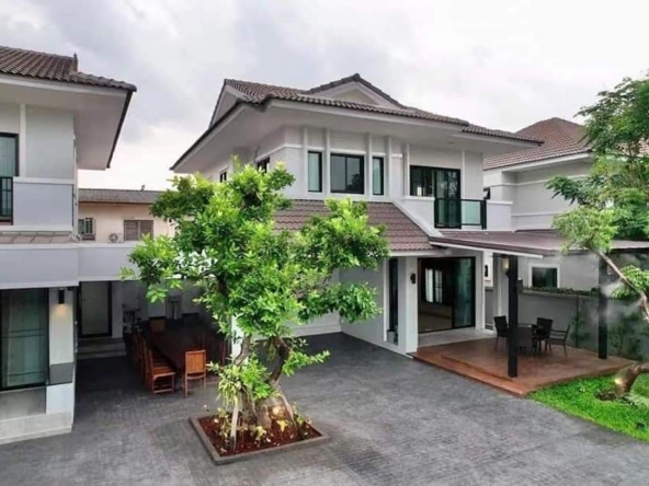 Spacious 7BR Twin House for Sale in Chiang Mai - Reduced Price-CMP-41