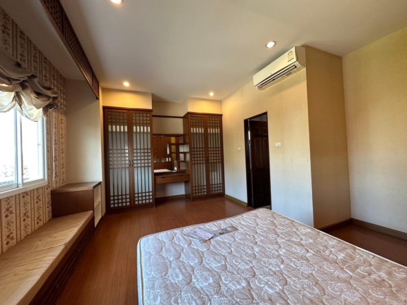 Spacious 4-Bedroom House for sale Chiang Mai | San Sai