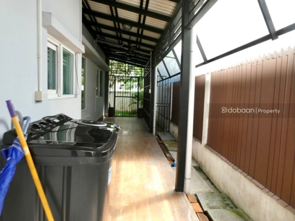 Two-story detached house with 3 bedrooms and 3 bathrooms located in Chiang Mai city