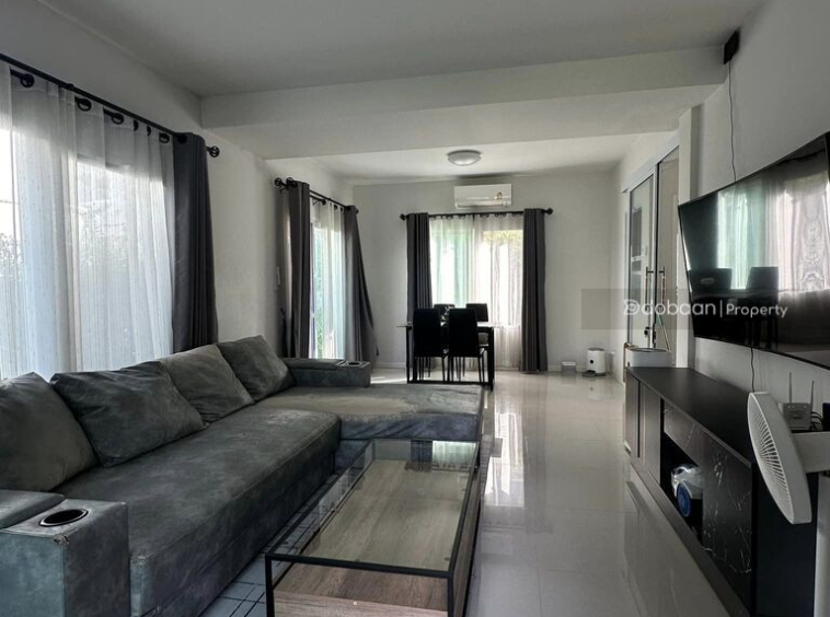 near Charoen Charoen Market.-DB-RSHSHCMISK37