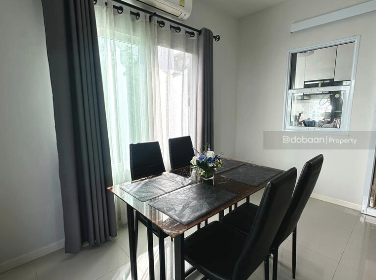 near Charoen Charoen Market.-DB-RSHSHCMISK37