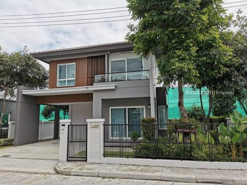 2-story single house with 3 bedrooms and 3 bathrooms in a project located in the San Kamphaeng area