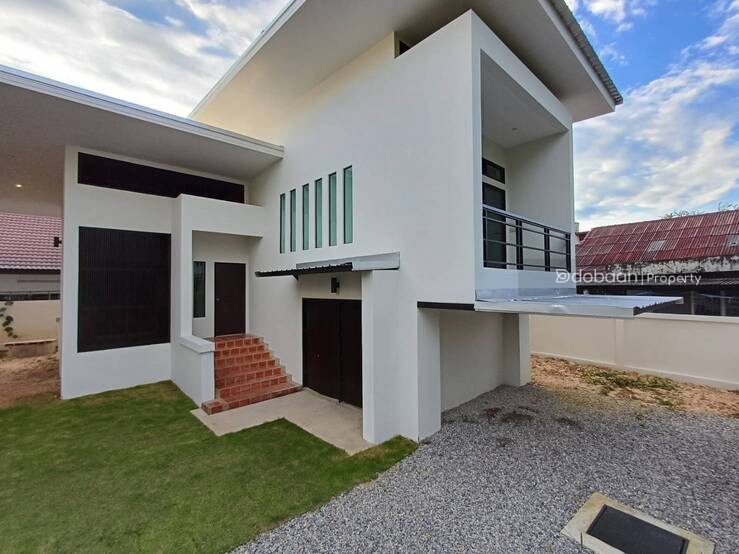 Two 2-story detached houses