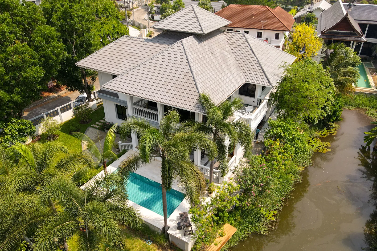 Doi Saket-DSP-(HS366-06) 4-Bedroom Riverside Pool Villa with Royal Provenance for Sale in Doi Saket