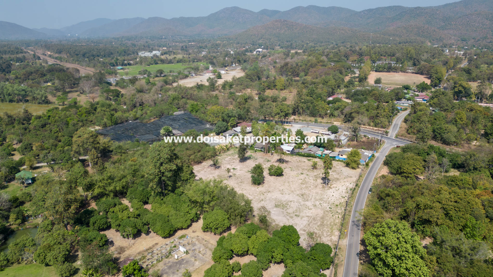 Doi Saket-DSP-(LS393-06) ~6 Rai Plot of Land for Sale Near the 118 Highway in Choeng Doi