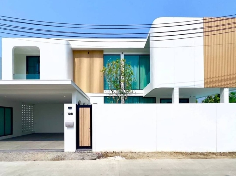 Pool Villa for Rent in San Phak Wan