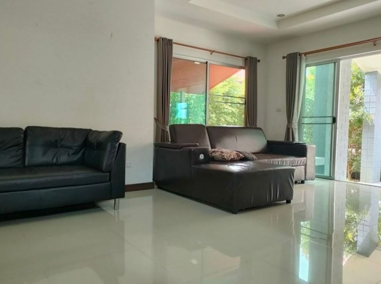 3 Bedrooms 2 Storey house for Sale in Ton Pao