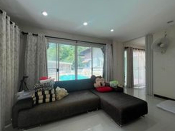 Pool Villa Near CMU For Sale-SM-sta-1228