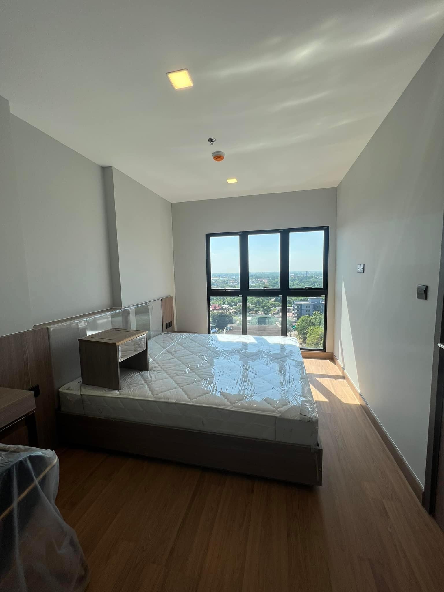 1 Bedroom Condo-SS-ASTR15282