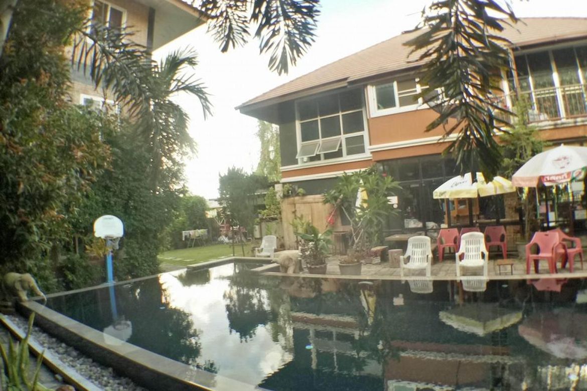 House for sale with land and dormitory on the plot of more than 300 square wa in San Kamphaeng-SM-sta-822