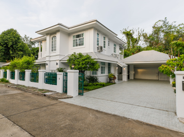 English Cottage-Style Pool Villa at San Kamphaeng-SS-SK106841