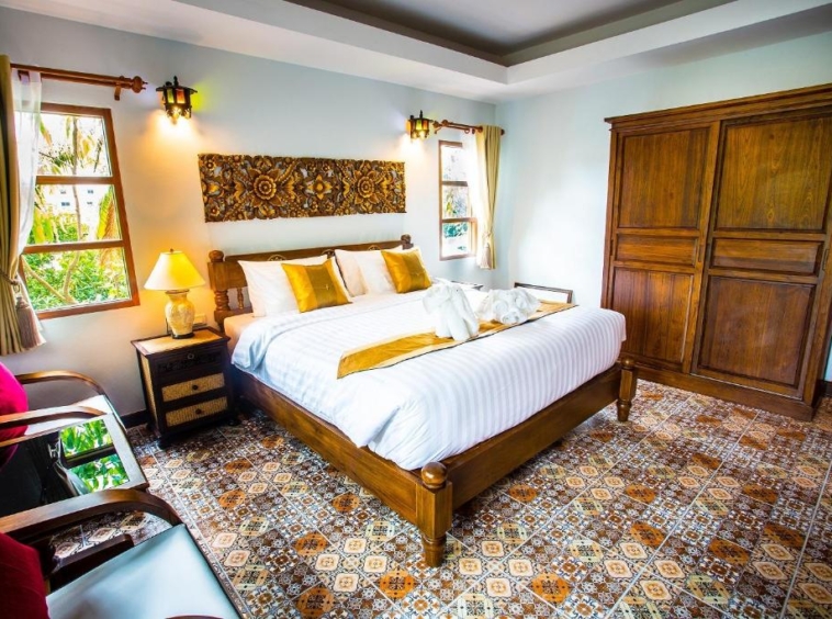 5-Star Hotel for Sale in The Most Prime Area of Chiang Mai Old City-IRE-IRECPS005