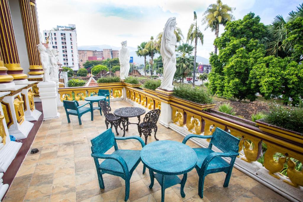 5-Star Hotel for Sale in The Most Prime Area of Chiang Mai Old City-IRE-IRECPS005