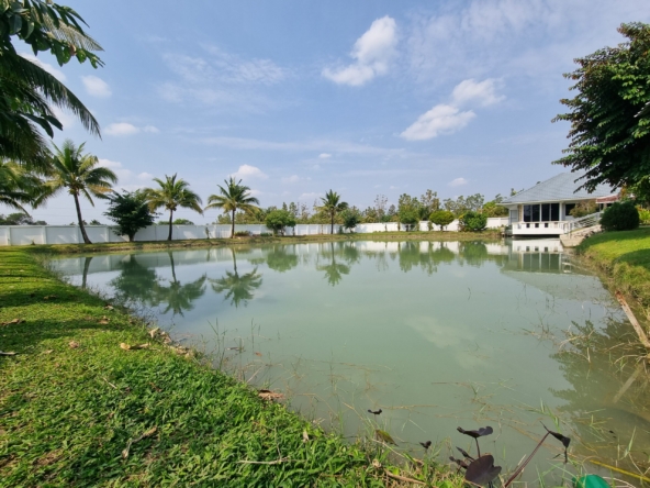 Epic Fishing Pond Retreat For Sale in Hang Dong