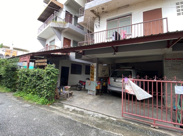 18 keys Apartment for sale on Chang Klan Road