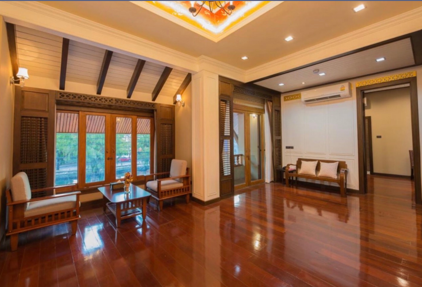 Impressive Four-Star Hotel for Sale in Chiang Mai - Prime Location.-CMP-311