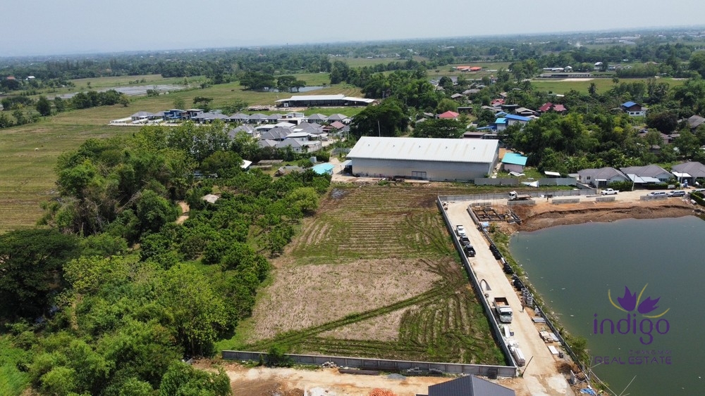 Factory / Warehouse for sale on a large plot of land 10 rai 3 ngan 48 wah in Doi Saket Chiang Mai-I-3864