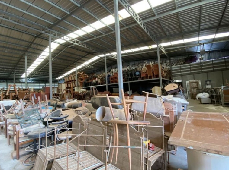 A warehouse for sale in Doi Saket