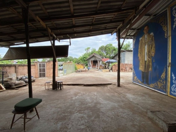 A warehouse for sale in Doi Saket