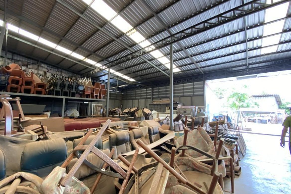 A warehouse for sale in Doi Saket