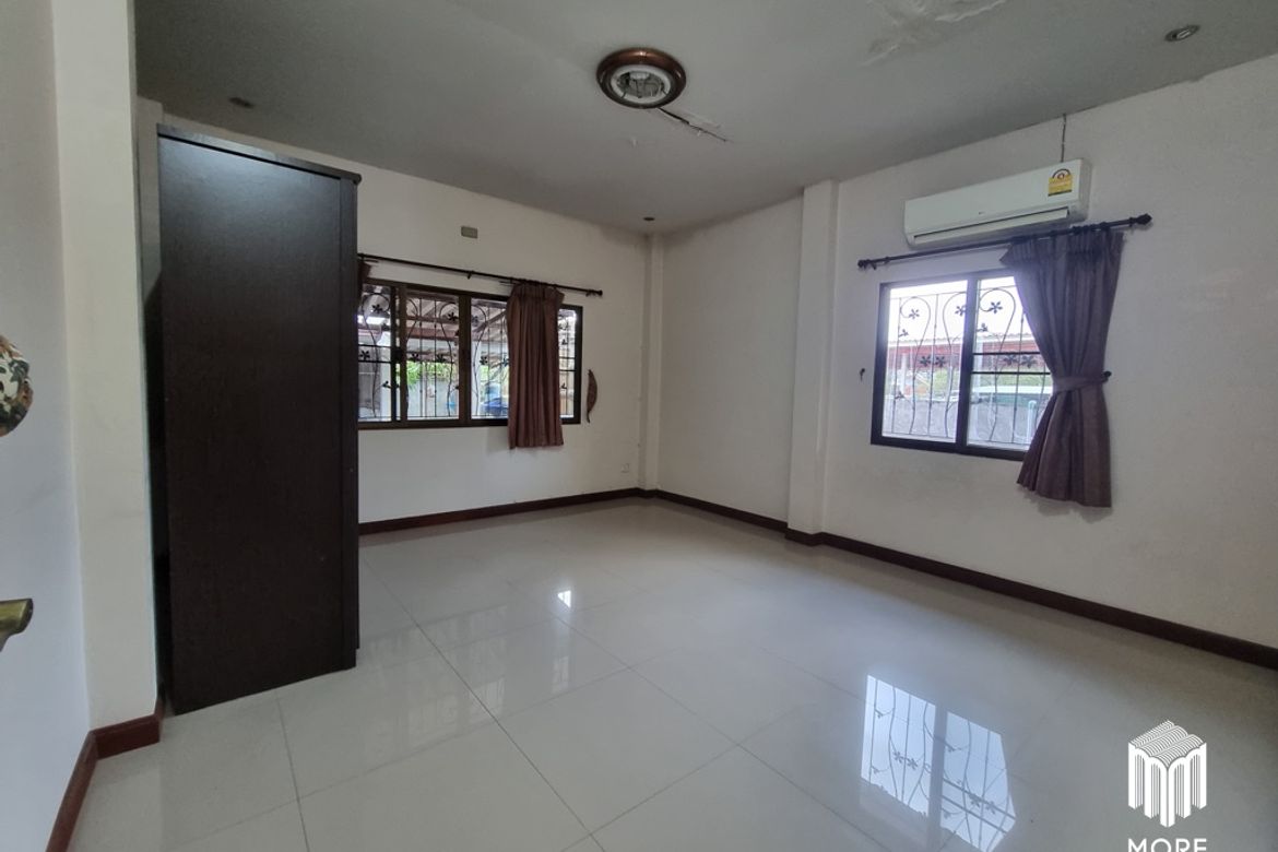 Saklu Thong Dormitory-MR-023BS