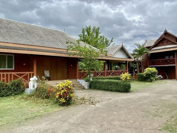 Thai Style Villas for sale in Sankhampeang