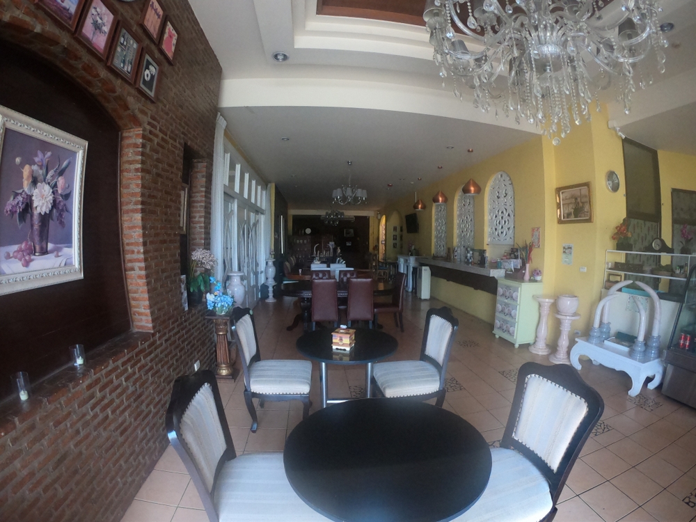 Restaurant and Business Space For Rent At Samoeng Intersection Hangdong Chiang Mai-I-3496