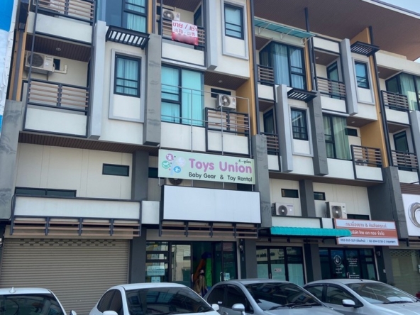 Shop house building For Sale  3.5 floor 3 bedroom at Punna Oasis Muang Chiangmai-I-3471