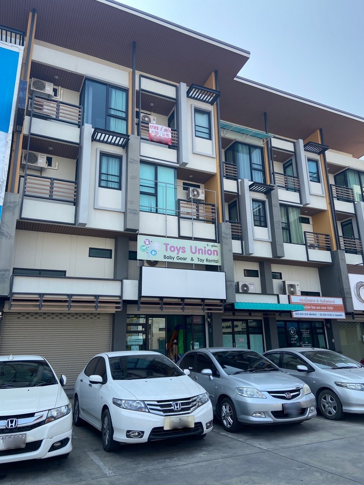 Shop house building For Sale  3.5 floor 3 bedroom at Punna Oasis Muang Chiangmai-I-3471