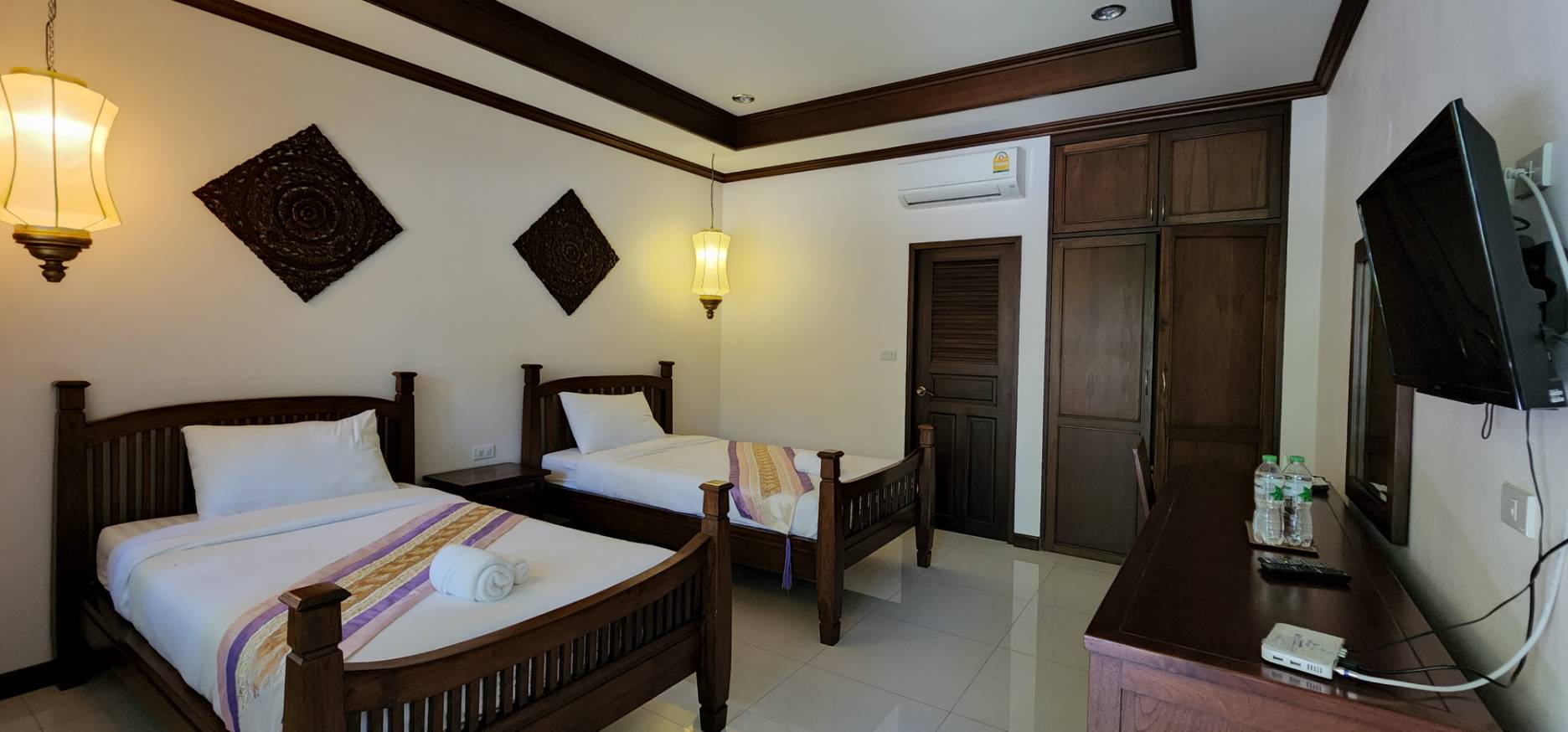 Charming 28 rooms resort for sale-SHG-CMS01