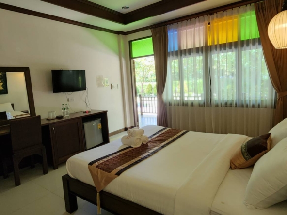 Charming 28 rooms resort for sale-SHG-CMS01