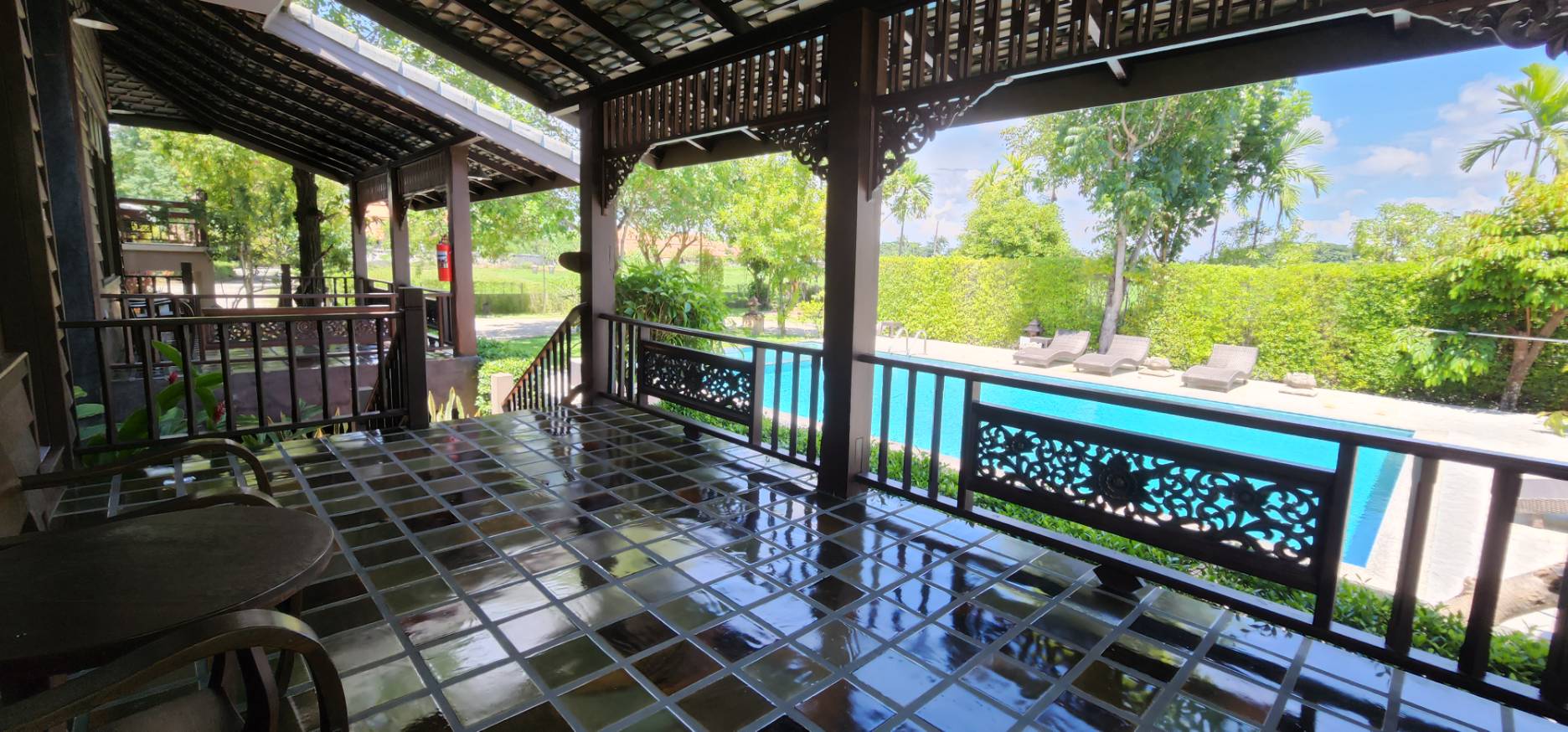 Charming 28 rooms resort for sale-SHG-CMS01