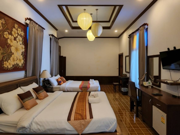 Charming 28 rooms resort for sale-SHG-CMS01