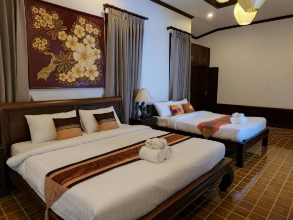 Charming 28 rooms resort for sale-SHG-CMS01