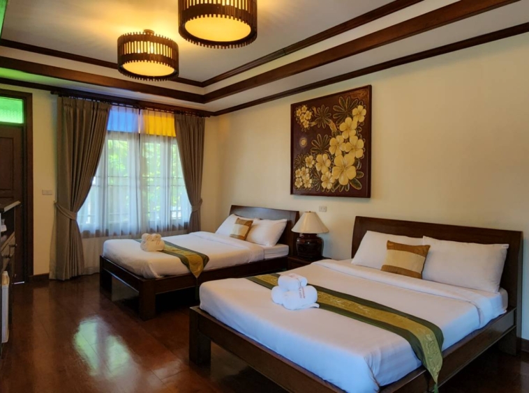 Charming 28 rooms resort for sale-SHG-CMS01