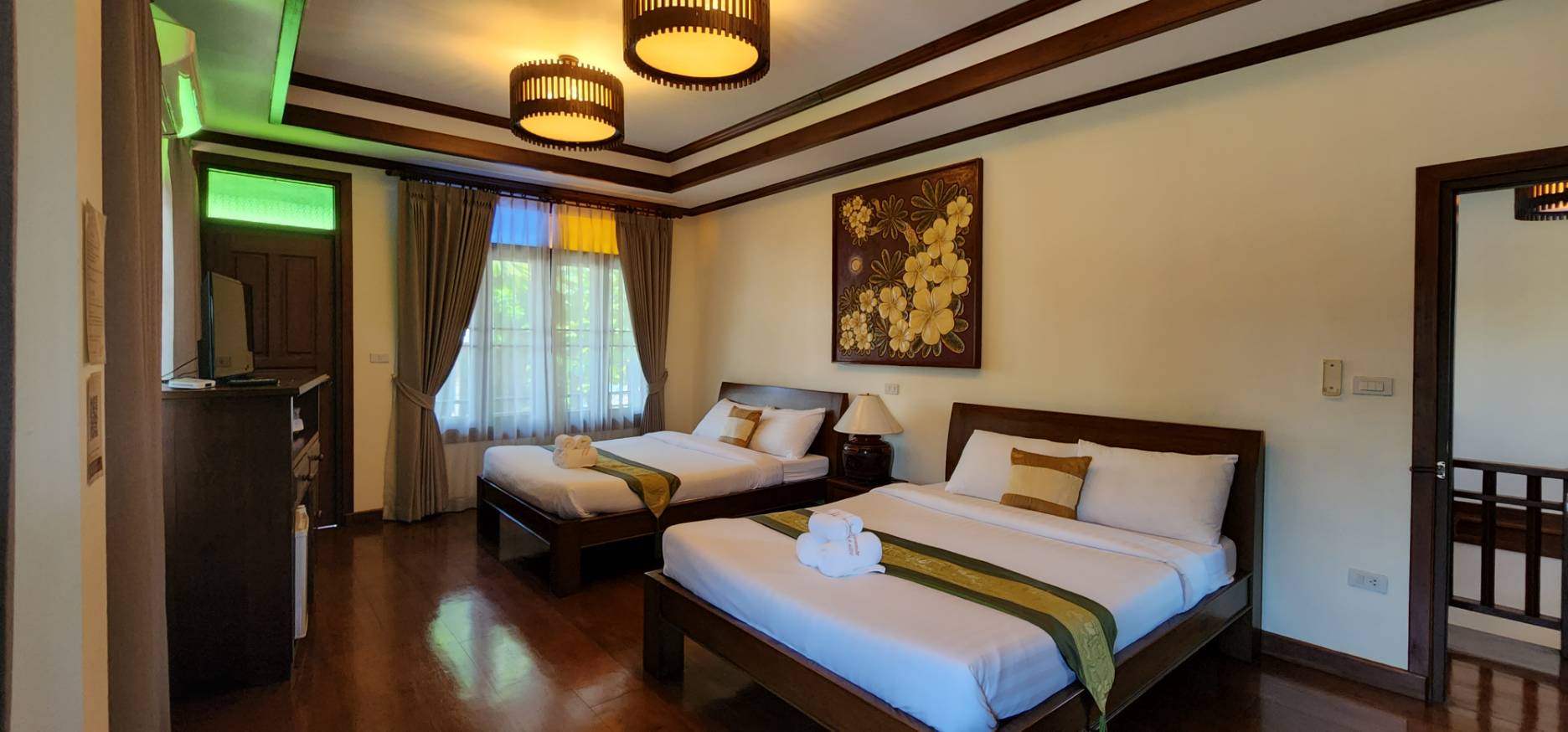 Charming 28 rooms resort for sale-SHG-CMS01